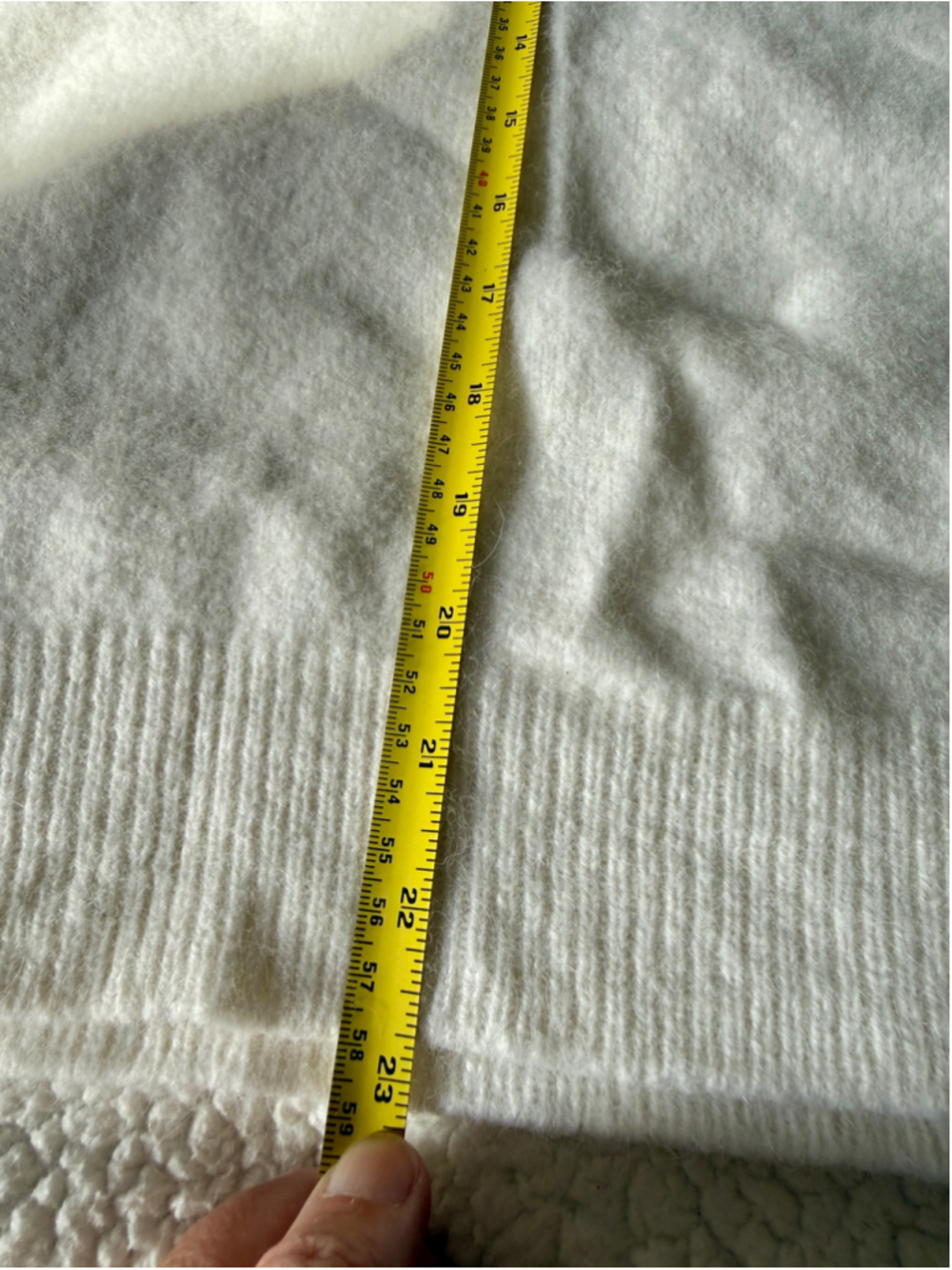 Women's Le Chateau Angora Blend Crew Neck Sweater White Size S-M Rabbit - Picture 9 of 12